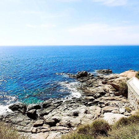 Meda Chica Roses Canyelles, Costa Brava Buitenkant foto